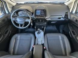 FORD - ECOSPORT - 2017/2018 - Branca - R$ 72.900,00