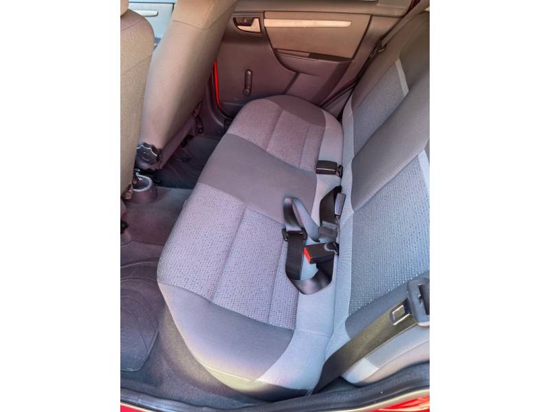 CHEVROLET - CELTA - 2014/2015 - Vermelha - R$ 37.900,00