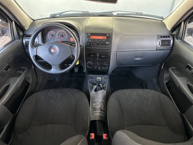 FIAT - STRADA - 2012/2012 - Prata - R$ 52.900,00