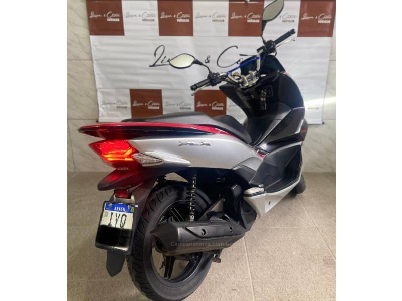 HONDA - PCX - 2018/2018 - Cinza - R$ 14.600,00