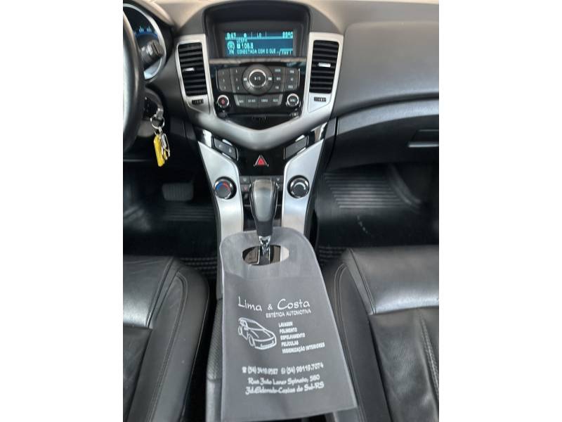 CHEVROLET - CRUZE - 2015/2016 - Branca - R$ 74.900,00