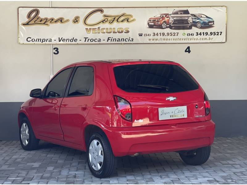 CHEVROLET - CELTA - 2014/2015 - Vermelha - R$ 37.900,00