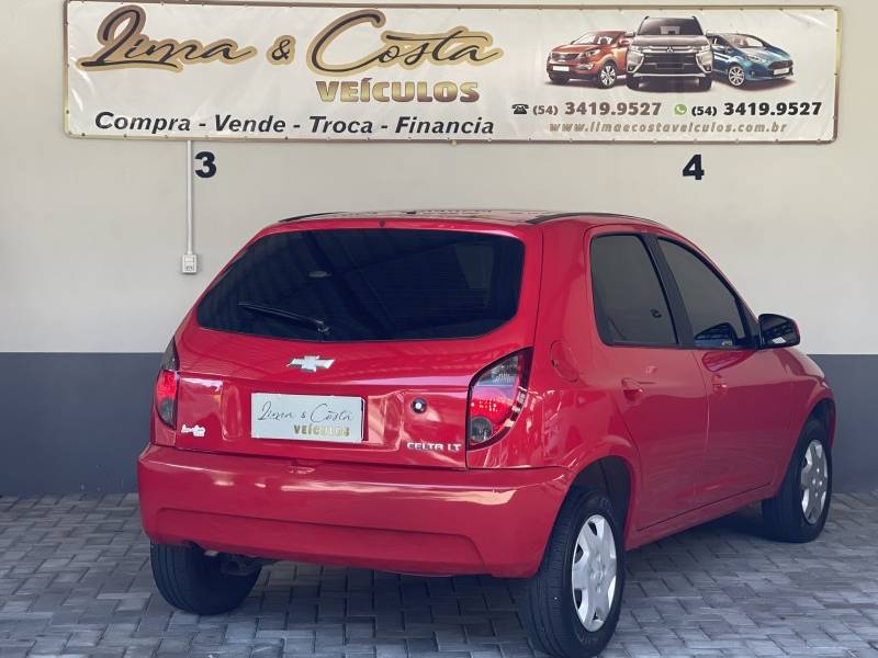 CHEVROLET - CELTA - 2014/2015 - Vermelha - R$ 37.900,00