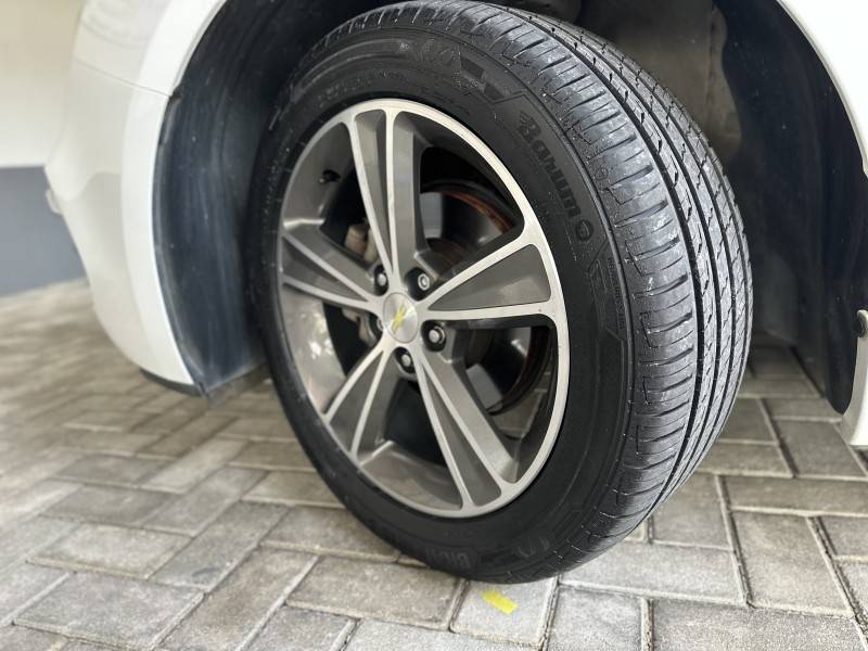 CHEVROLET - CRUZE - 2015/2016 - Branca - R$ 74.900,00