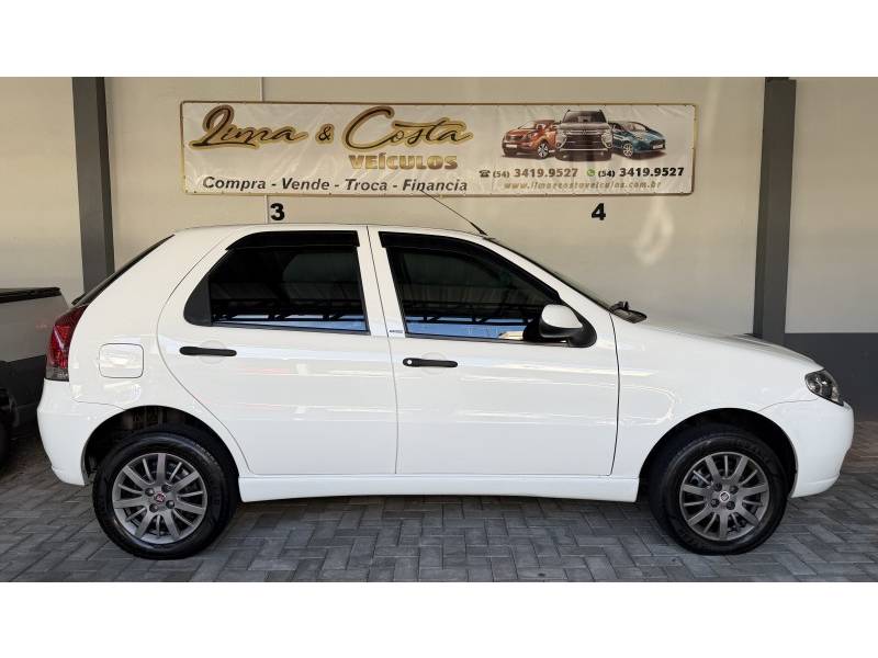 FIAT - PALIO - 2012/2012 - Branca - R$ 32.900,00