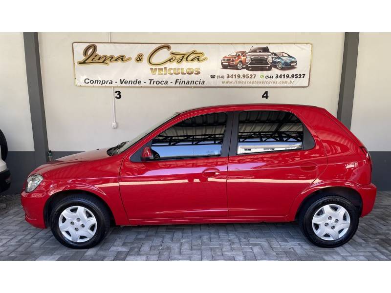 CHEVROLET - CELTA - 2014/2015 - Vermelha - R$ 37.900,00