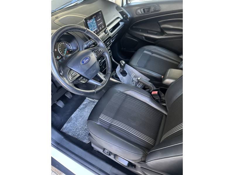 FORD - ECOSPORT - 2017/2018 - Branca - R$ 72.900,00